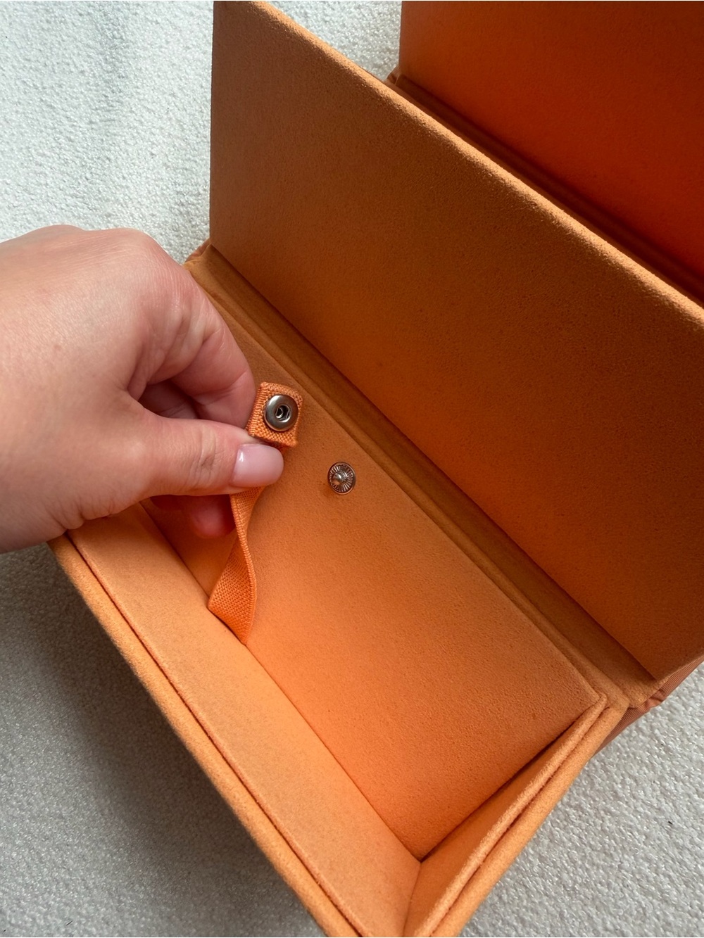 Dagne Dover Orange Foldable Sunglass Case - Picture 4 of 10